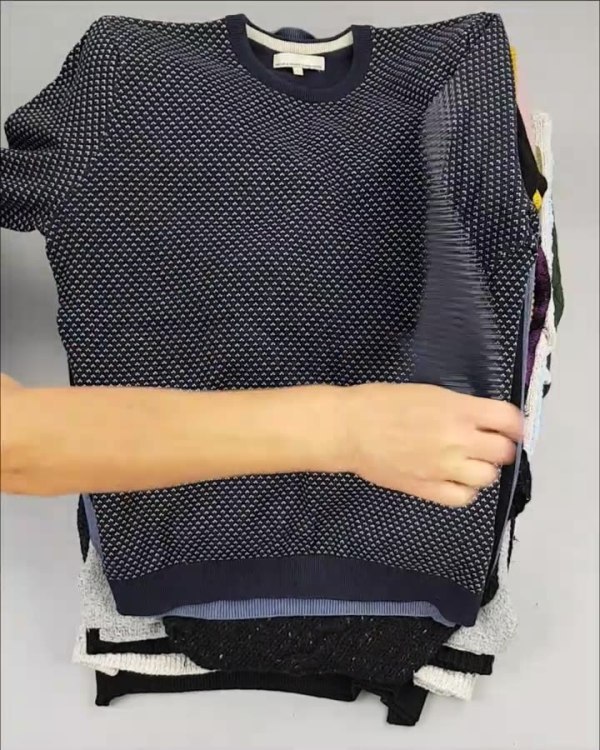 Фотография  154 - Джемпер муж+жен экстра#15 кг , Лот№2612 оптом в Махачкале и Дагестане