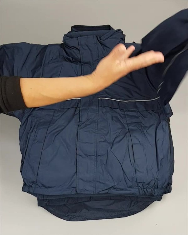 Фотография  710 - Куртки СПОРТ СТОК дети#10 кг , Лот№ 2642 оптом в Махачкале и Дагестане