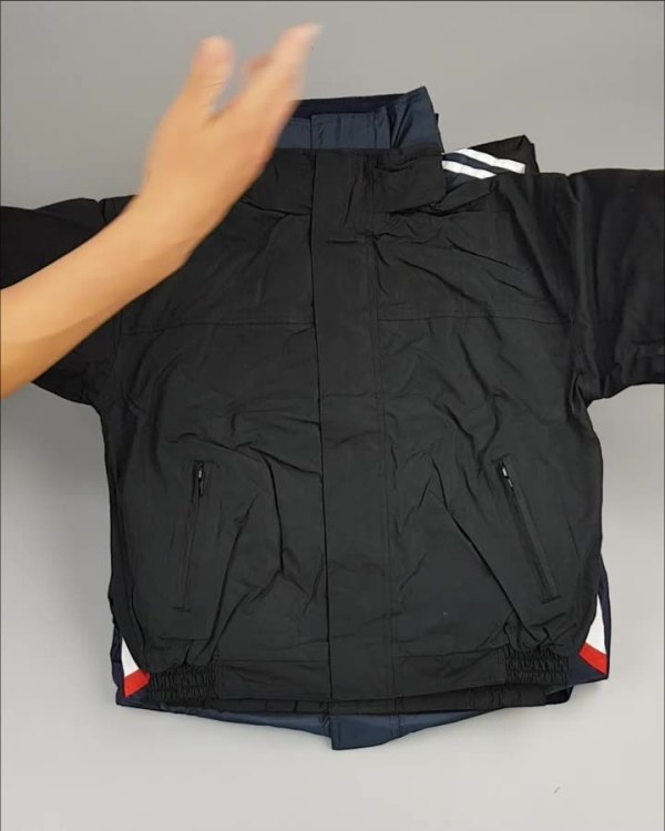 Фотография  916 - Куртки СПОРТ СТОК дети#10 кг , Лот№ 2643 оптом в Махачкале и Дагестане