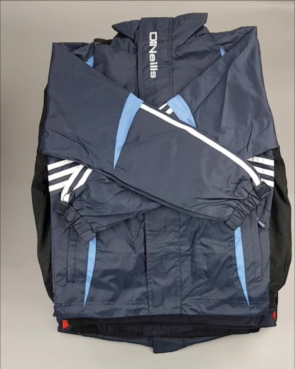 Фотография  264 - Куртки СПОРТ СТОК дети#10 кг , Лот№ 2643 оптом в Махачкале и Дагестане