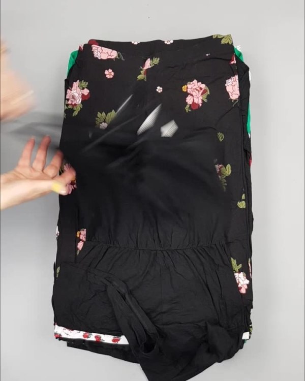 Фотография  723 - Летний микс CALZEDONIA, 50 шт, ЛОТ №4073 оптом в Махачкале и Дагестане