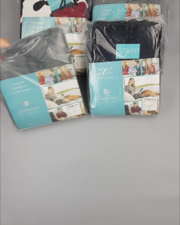 Фотография  626 - Халаты, комбинезоны (семейный) СТОК CAN#10 кг, ЛОТ №4452 оптом в Махачкале и Дагестане