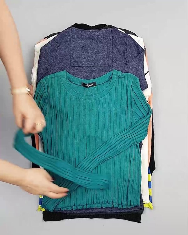 Фотография  286 - Джемпера легкие Корея#20 шт, ЛОТ №5081 оптом в Махачкале и Дагестане