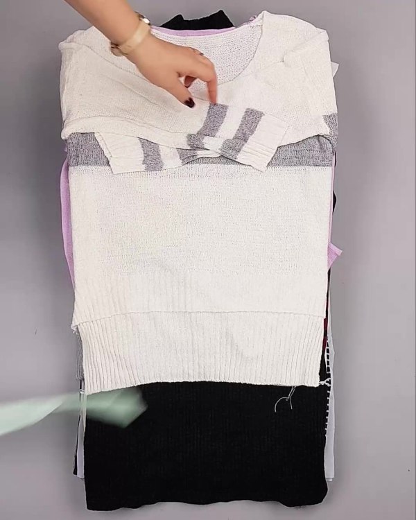 Фотография  429 - Джемпера легкие Корея#20 шт, ЛОТ №5083 оптом в Махачкале и Дагестане