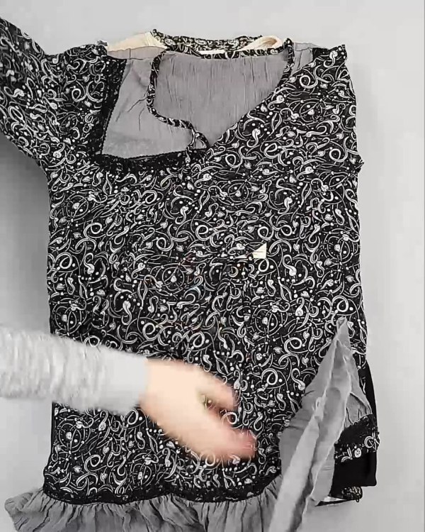 Фотография  765 - Платья Корея#20 шт, ЛОТ №5613 оптом в Махачкале и Дагестане