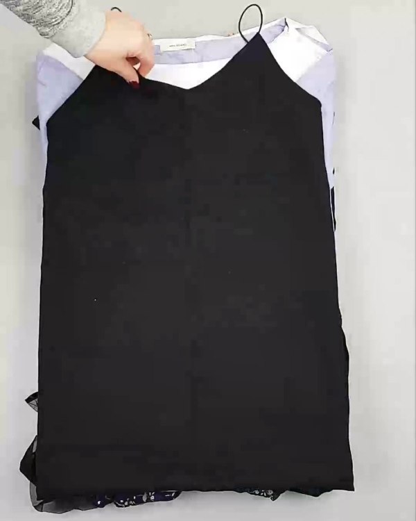 Фотография  925 - Платья Корея#20 шт, ЛОТ №5615 оптом в Махачкале и Дагестане