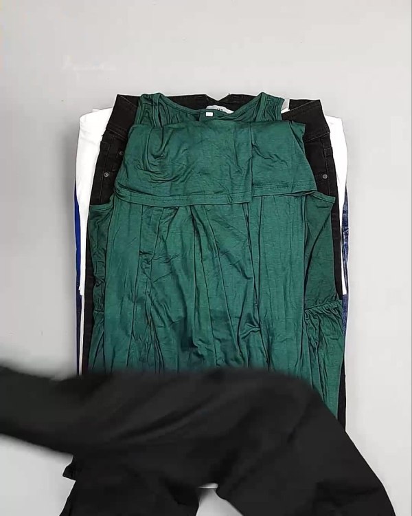 Фотография  530 - Англия СТОК лето#15 кг, ЛОТ №6005 оптом в Махачкале и Дагестане