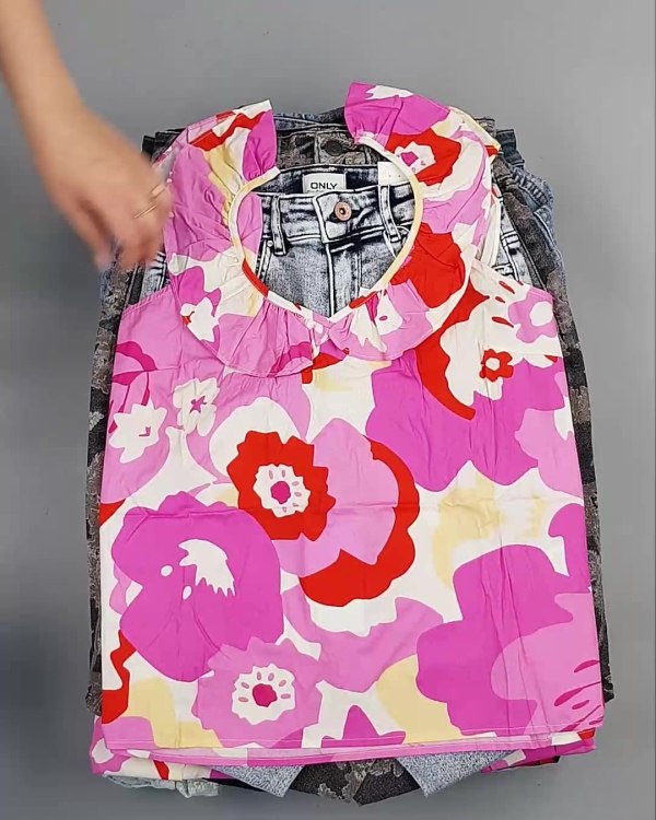 Фотография  294 - BESTSELLER WOMEN Summer mix#15 кг, ЛОТ №6020 оптом в Махачкале и Дагестане