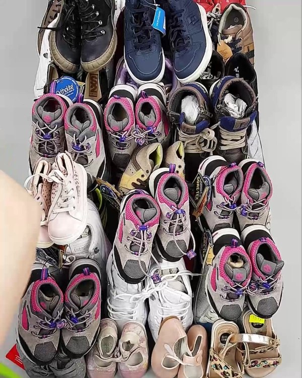 Фотография  609 - Обувь СТОК дети лето#15,7 кг, ЛОТ №6188 оптом в Махачкале и Дагестане