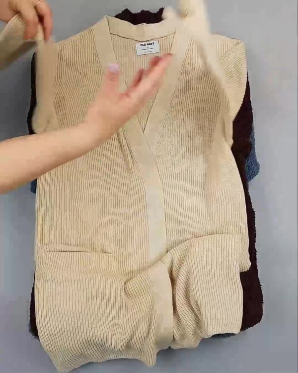 Фотография  365 - Кардиганы СТОК CAN#10 кг, ЛОТ №6474 оптом в Махачкале и Дагестане