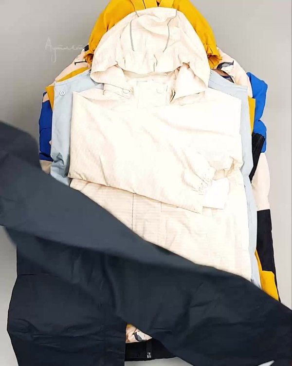 Фотография  514 - Верхняя одежда TCM kids 074#7 кг, ЛОТ №6678 оптом в Махачкале и Дагестане