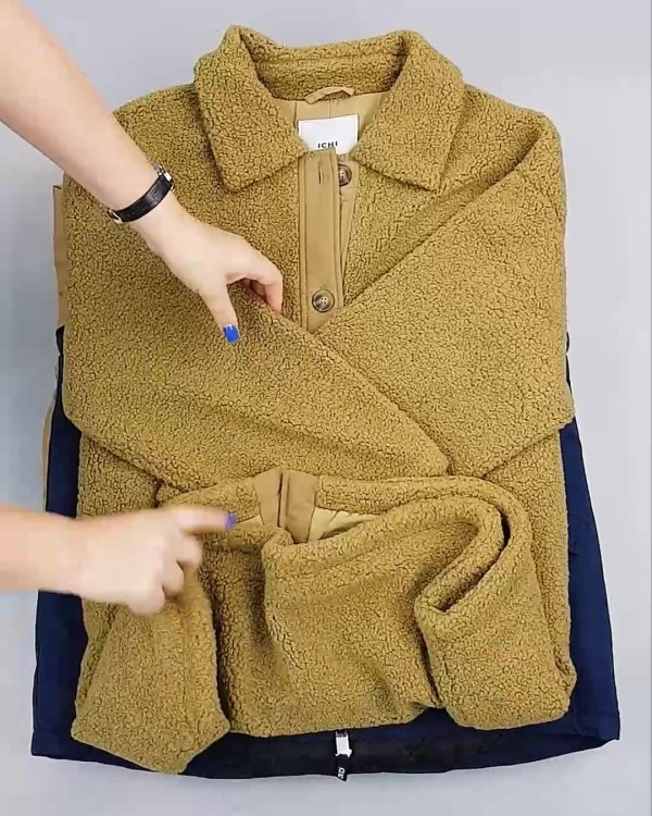 Фотография  942 - Верхняя одежда Дания#10,2 кг ЛОТ №6911 оптом в Махачкале и Дагестане