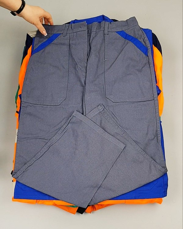 Фотография  426 - Рабочая одежда#25 кг оптом в Махачкале и Дагестане