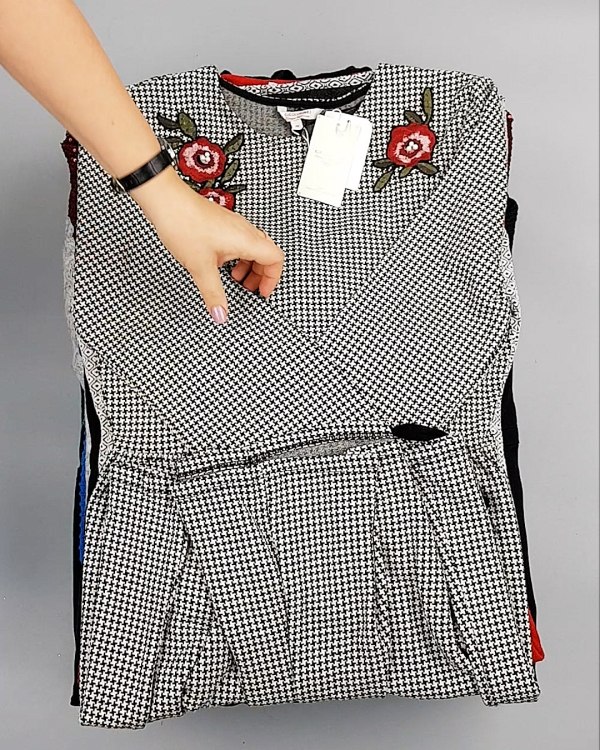 Фотография  584 - Cream Платья Winter#25 кг оптом в Махачкале и Дагестане