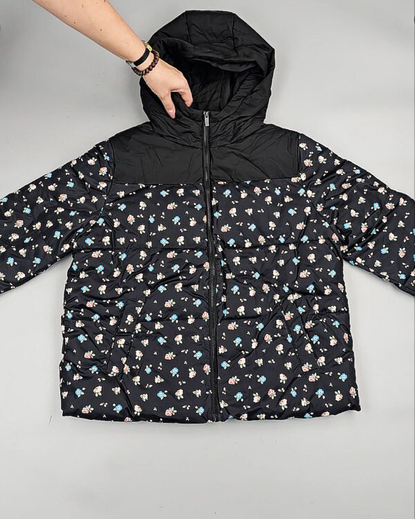 Фотография  611 - Верхняя одежда VILA#10,2 кг, ЛОТ №6825 оптом в Махачкале и Дагестане