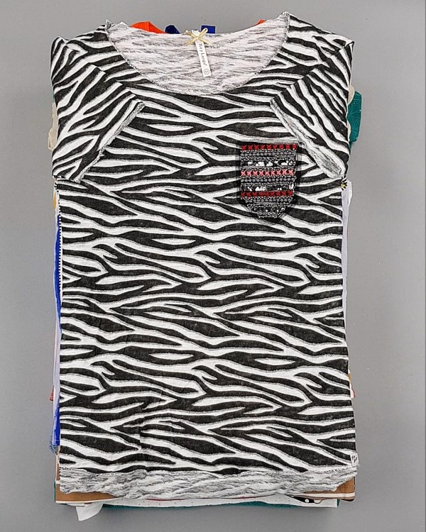 Фотография  974 - Cream Футболки поло женские#25 кг оптом в Махачкале и Дагестане