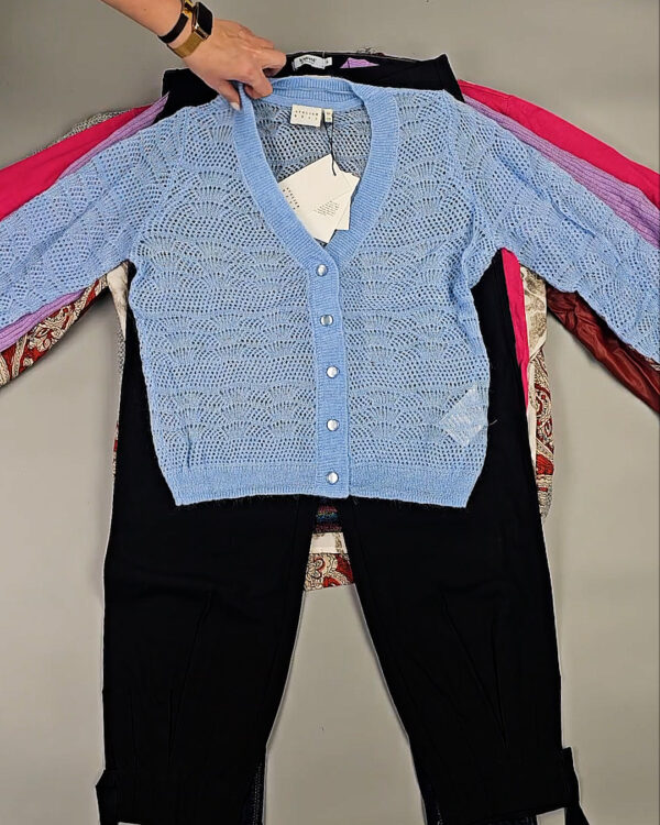 Фотография  988 - ДАНИЯ Winter mix 24#15 кг, ЛОТ СТ-10086 оптом в Махачкале и Дагестане