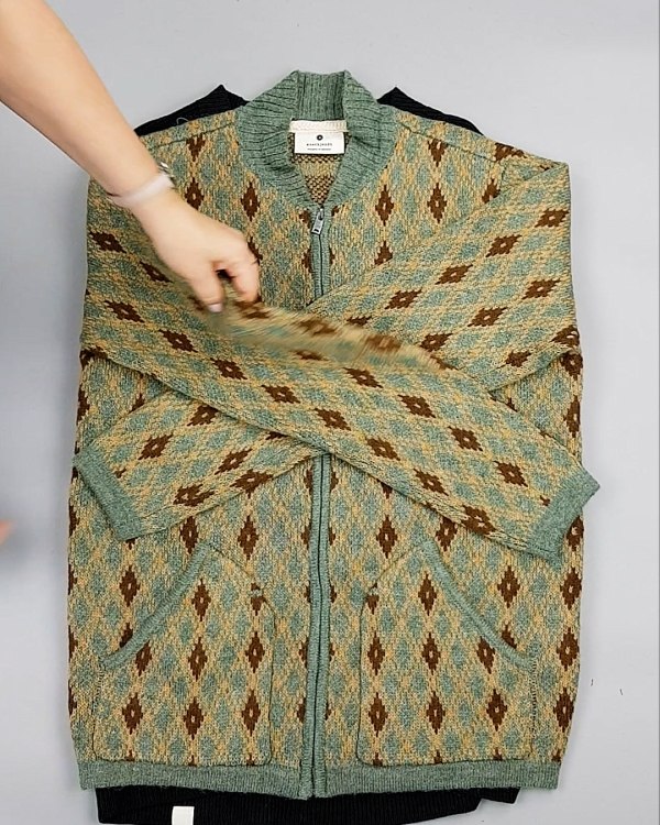 Фотография  702 - ANERKJENDT джемпера 104#10 кг, ЛОТ №7127 оптом в Махачкале и Дагестане