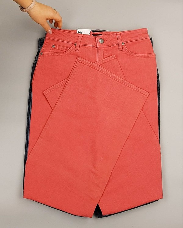 Фотография  481 - Джинсы LEE м/ж#7,9 кг, ЛОТ №7032 оптом в Махачкале и Дагестане