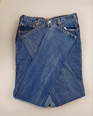 Фотография  805 - Джинсы LEVIS муж #7,6 кг, ЛОТ №7015 оптом в Махачкале и Дагестане