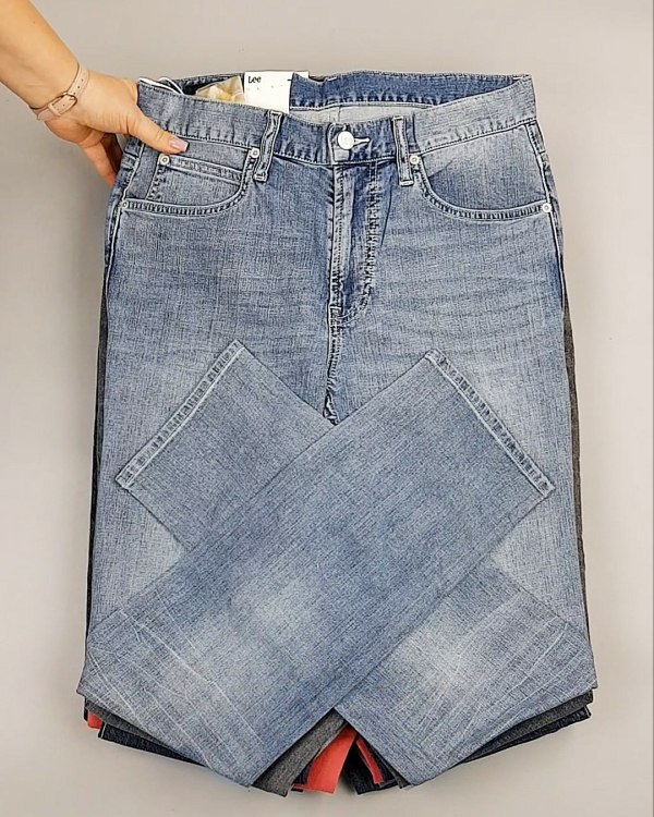 Фотография  555 - Джинсы LEE м/ж#7,9 кг, ЛОТ №7032 оптом в Махачкале и Дагестане