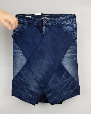 Фотография  572 - Джинсы JACK JONES 094#10 кг, ЛОТ №6980 оптом в Махачкале и Дагестане