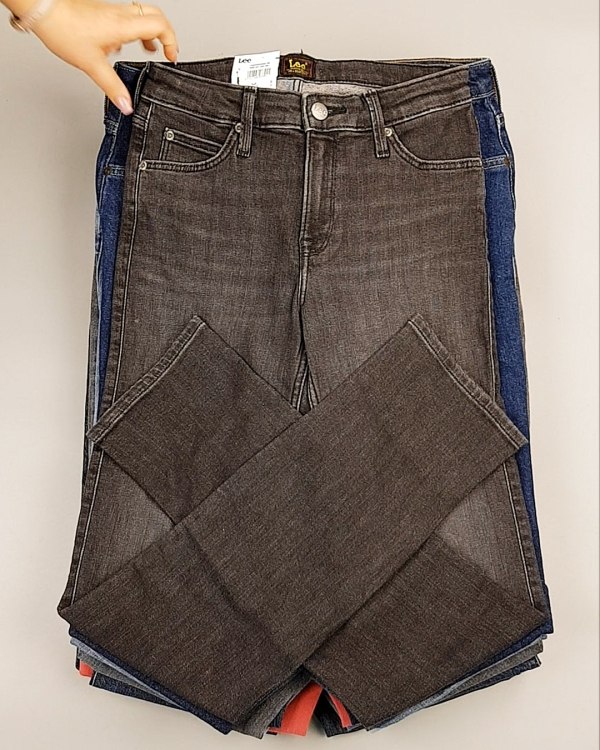 Фотография  471 - Джинсы LEE м/ж#7,9 кг, ЛОТ №7032 оптом в Махачкале и Дагестане