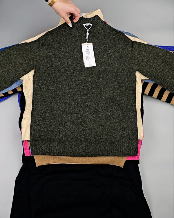 Фотография  971 - Джемпера Bestseller 104#7 кг, ЛОТ СТ-10040 оптом в Махачкале и Дагестане