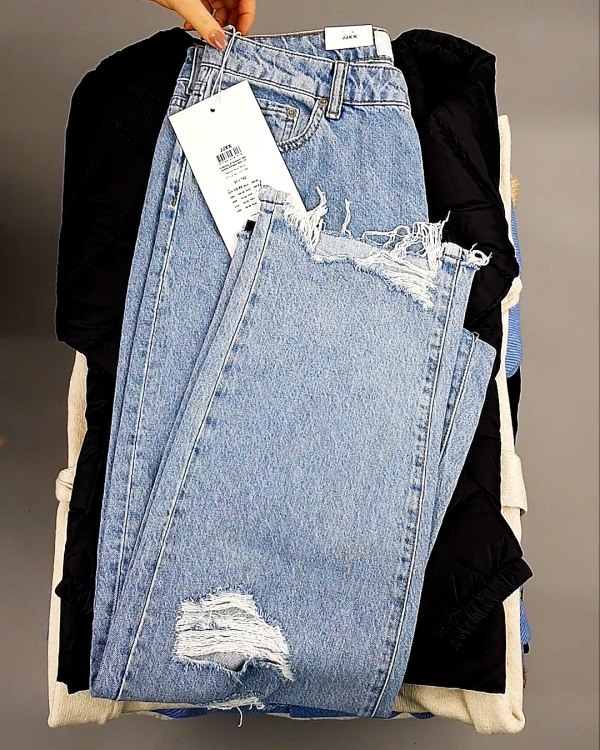 Фотография  493 - Bestseller Winter В mix 114#15 кг, ЛОТ №7372 оптом в Махачкале и Дагестане