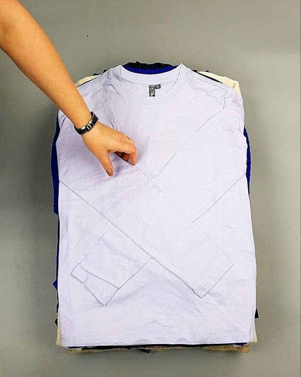 Фотография  825 - Bestseller Winter mix 104#15 кг, ЛОТ №7347 оптом в Махачкале и Дагестане