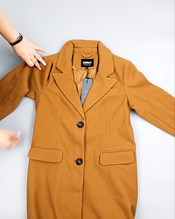 Фотография  340 - Пальто Bestseller 104#10,5 кг, ЛОТ №7559 оптом в Махачкале и Дагестане