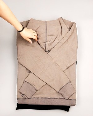 Фотография  812 - Толстовки СТОК CAN 0424#10 кг, ЛОТ №7447 оптом в Махачкале и Дагестане