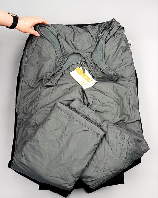 Фотография  446 - Штаны горнолыжные м/ж AMAZON 015#5,45 кг, ЛОТ №7787 оптом в Махачкале и Дагестане