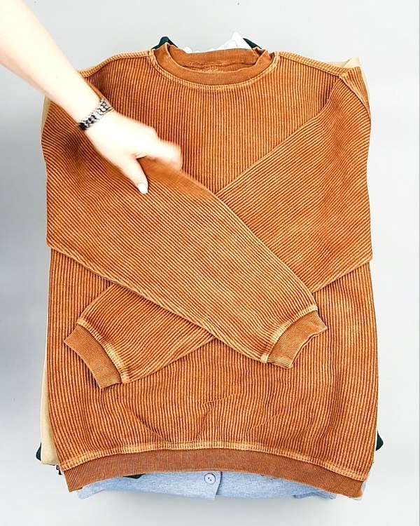 Фотография  245 - SWEATSHIRT CAN 084#10 кг, ЛОТ №7620 оптом в Махачкале и Дагестане