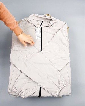 Фотография  130 - Верхняя одежда весна TOM TAILOR 124#7,1 кг, ЛОТ №7580 оптом в Махачкале и Дагестане