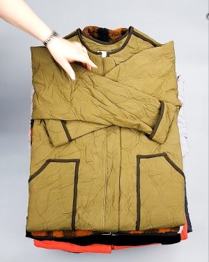 Фотография  806 - Верхняя одежда AMAZON жен 015#10 кг, ЛОТ №7712 оптом в Махачкале и Дагестане