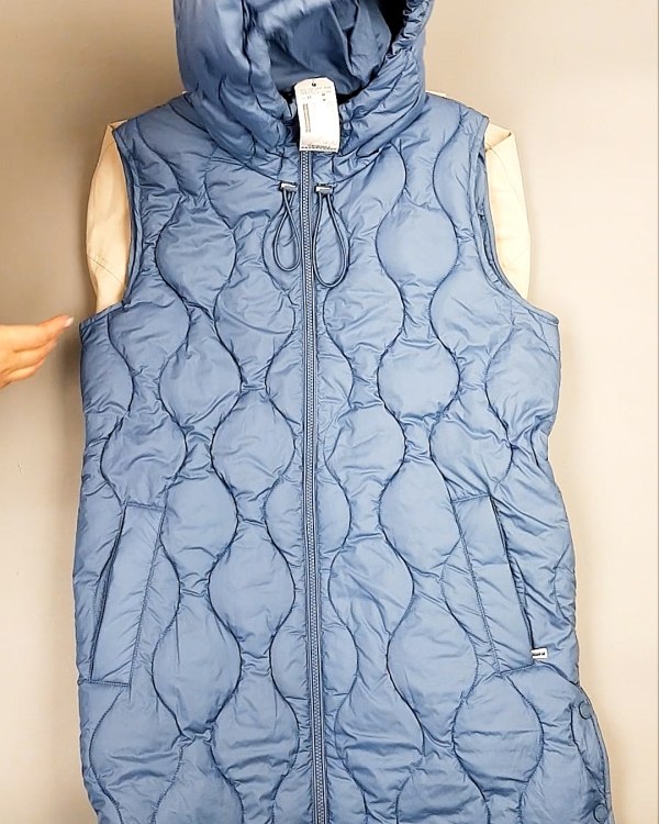 Фотография  356 - Верхняя одежда весна TOM TAILOR 124#7,8 кг, ЛОТ №7581 оптом в Махачкале и Дагестане