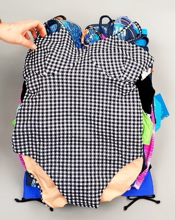 Фотография  535 - Купальники СТОК CAN 124#5 кг, ЛОТ №7689 оптом в Махачкале и Дагестане