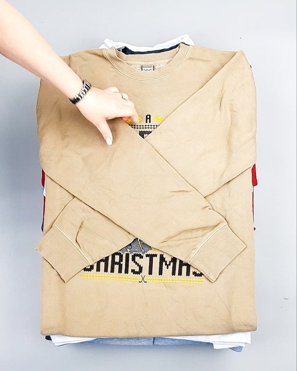 Фотография  805 - SWEATSHIRT CAN 084#10 кг, ЛОТ №7618 оптом в Махачкале и Дагестане