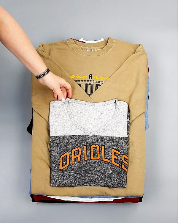 Фотография  336 - SWEATSHIRT CAN 084#10 кг, ЛОТ №7619 оптом в Махачкале и Дагестане