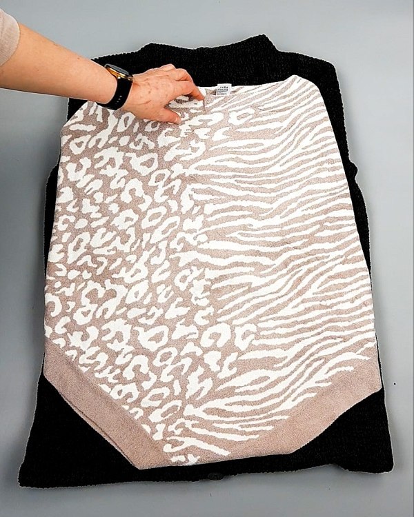 Фотография  288 - Джемпера СТОК CAN 084#7 кг, ЛОТ №7648 оптом в Махачкале и Дагестане