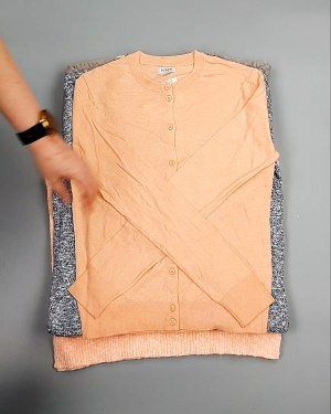 Фотография  712 - Джемпера легкие СТОК CAN 084#7 кг, ЛОТ №7635 оптом в Махачкале и Дагестане