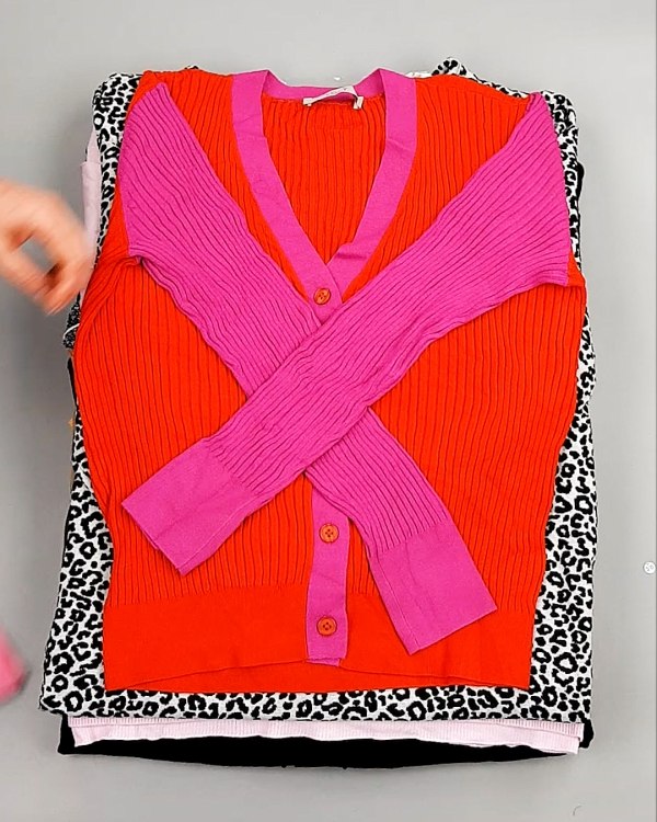 Фотография  799 - Джемпера легкие СТОК CAN 084#7 кг, ЛОТ №7632 оптом в Махачкале и Дагестане