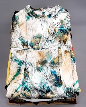 Купить DK, Bestseller + Summer mix#15 кг, ЛОТ №7926 оптом в Махачкале и Дагестане