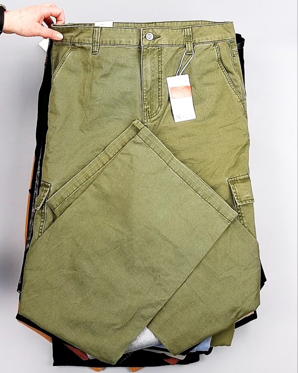 Фотография  883 - Брюки женские лето C&A 025#10 кг, ЛОТ №7893 оптом в Махачкале и Дагестане