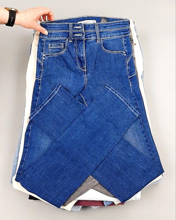 Фотография  940 - Джинсы NEXT Women#10 кг, ЛОТ №8034 оптом в Махачкале и Дагестане