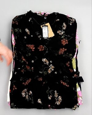 Фотография  748 - Блузки Bestseller 44#5 кг оптом в Махачкале и Дагестане