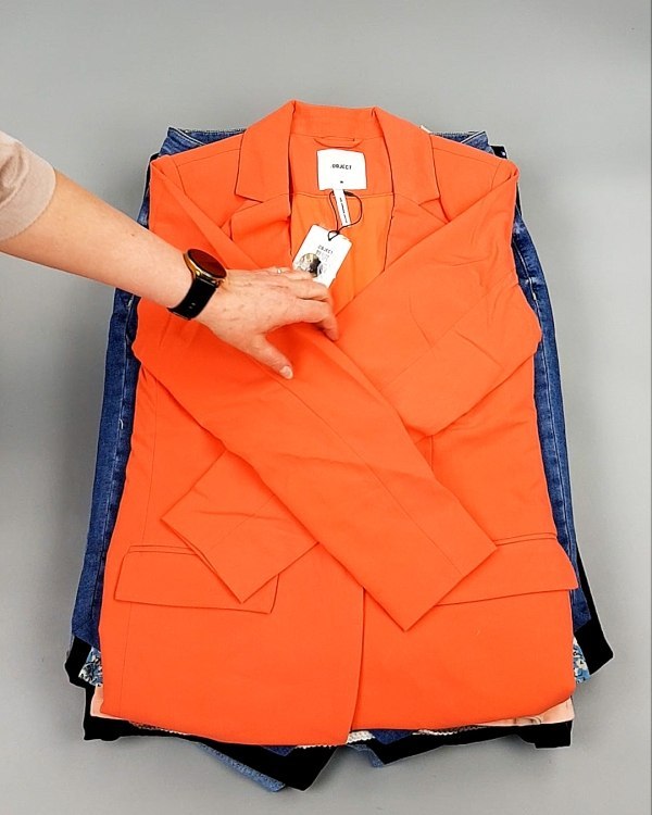 Фотография  765 - ДАНИЯ Summer mix 24#15 кг, ЛОТ №8044 оптом в Махачкале и Дагестане