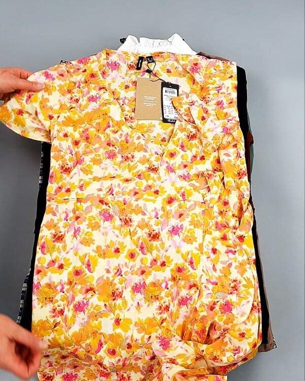 Фотография  819 - Платья Bestseller 44#5 кг, ЛОТ №8319 оптом в Махачкале и Дагестане