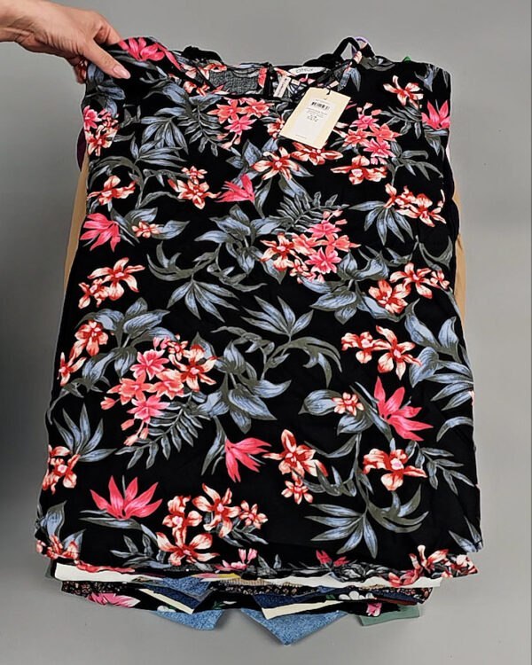 Фотография  114 - ONLY Summer mix 045#15 кг, ЛОТ №8455 оптом в Махачкале и Дагестане